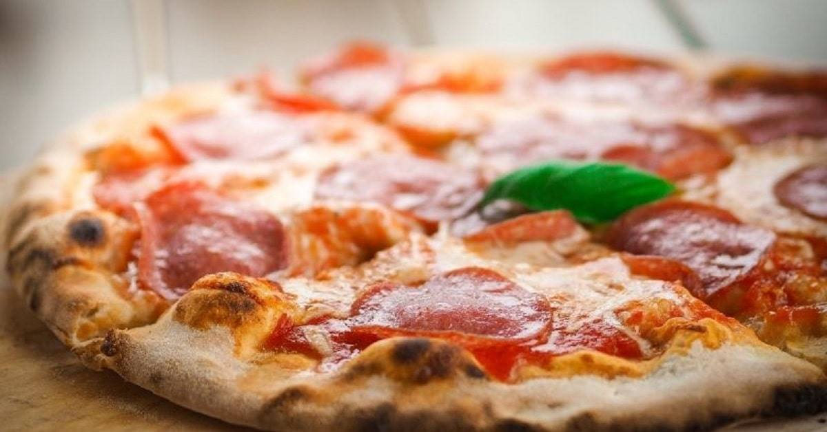 Papa John's Vs. Domino's: Which Is the Best Pizza Chain?